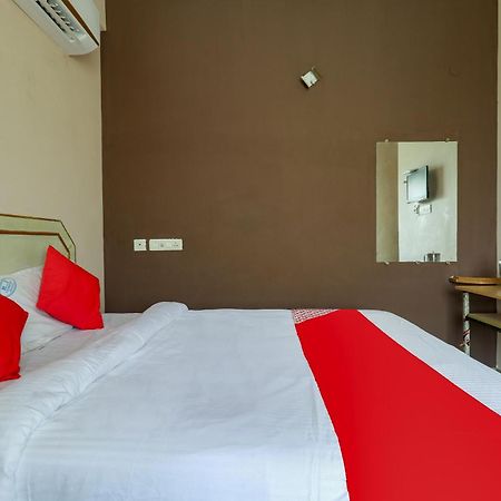 OYO 70557 Royal Pride Otel Tallākulam Dış mekan fotoğraf