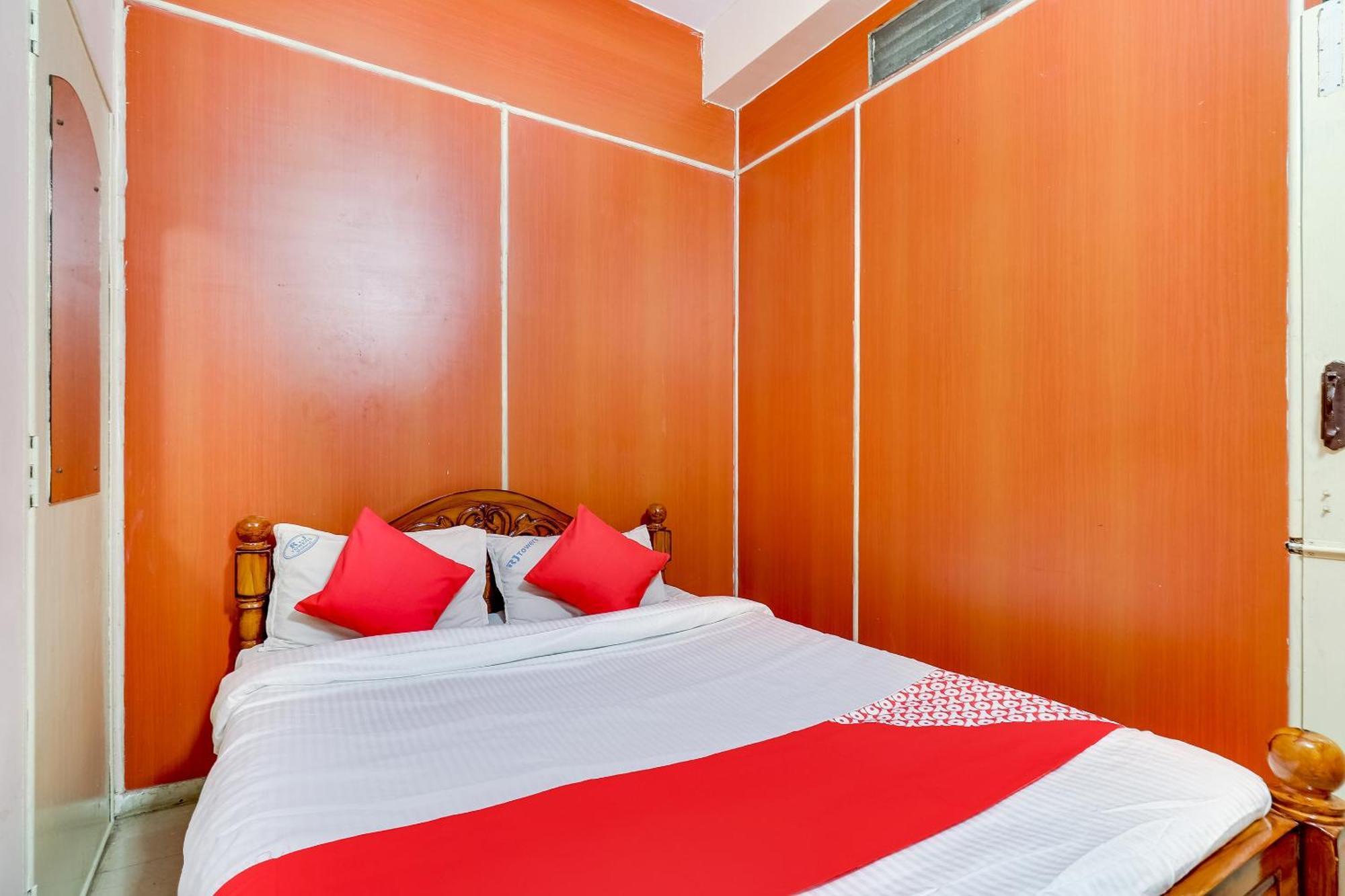 OYO 70557 Royal Pride Otel Tallākulam Dış mekan fotoğraf